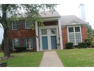 1615 Maybrook Ct, Arlington, TX 76014