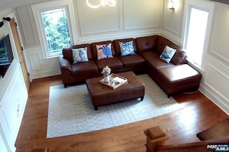 103 Chestnut St Unit 2, Ridgewood, NJ 07450