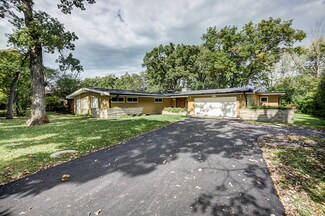 2521 Country Club Dr, Olympia Fields, IL 60461