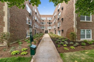 7638 N Eastlake Terrace Unit 3W, Chicago, IL 60626