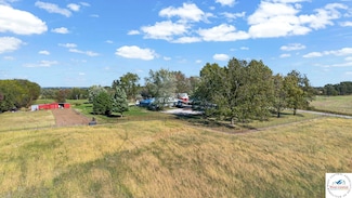 25857 Thomas Rd, La Monte, MO 65337