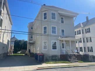 48 Woodlawn St Unit 1, New Bedford, MA 02744