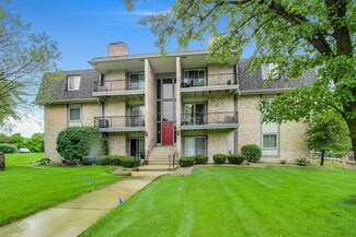 245 W Joliet St Unit 208, Schererville, IN 46375