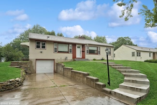 4049 Hampshire Ave N, Minneapolis, MN 55427