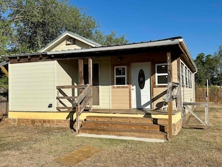 1617 Cascade, Kingsland, TX 78639