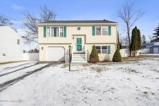 3435 Maryvale Dr, Schenectady, NY 12304