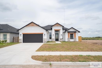 2409 Brown Pelican Ln, Harlingen, TX 78552