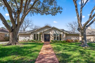 10810 Holly Springs Dr, Houston, TX 77042