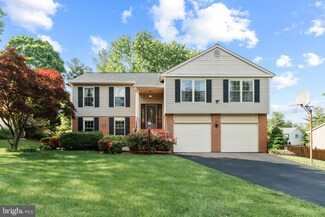 1304 Forty Oaks Dr, Herndon, VA 20170