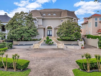 2114 Twin Oaks Blvd, Kemah, TX 77565
