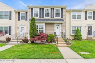 16 Telegraph Ln, Sayreville, NJ 08872