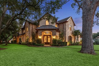 170 Plantation Rd, Houston, TX 77024