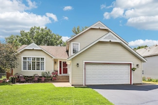 4113 Wild Goose Ln, Saint Paul, MN 55110