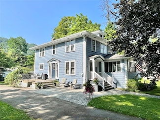 421 Front St, Owego, NY 13827
