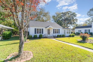 500 N Main St, Four Oaks, NC 27524