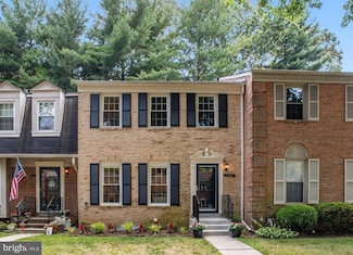 7919 Treeside Ct, Springfield, VA 22152