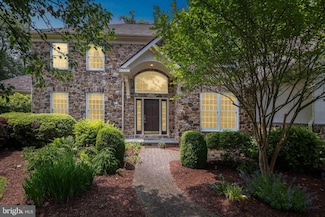 10 Christina Ln, Glen Mills, PA 19342