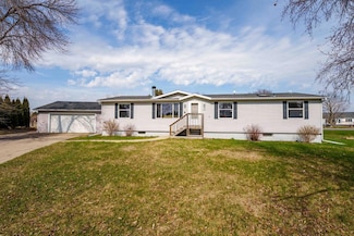 203 Todd Ct, West Concord, MN 55985