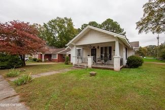 402 Fairmont Ave, Jackson, TN 38301