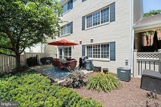 1415 N Van Dorn St Unit B, Alexandria, VA 22304