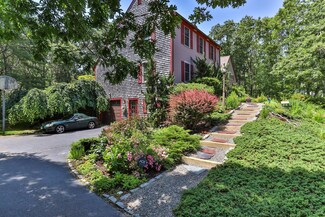 14 Mcelway Rd, Harwich, MA 02645