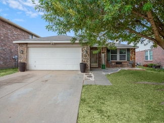 3916 Irish Setter Dr, Fort Worth, TX 76123