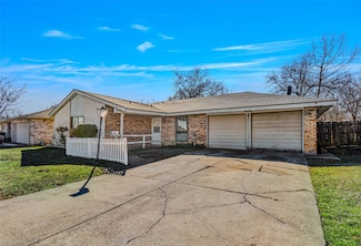 2420 Whippoorwill Dr, Mesquite, TX 75149