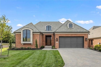 11412 Cambridge Rd, Leawood, KS 66211