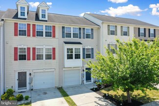 16 Council Ct, Falling Waters, WV 25419