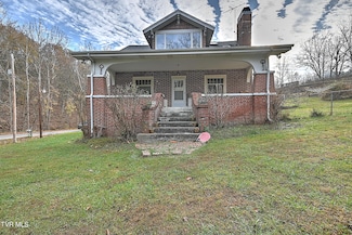 150 River Bluff Rd, Fort Blackmore, VA 24250