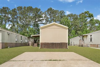 13726 Fernlake Dr, Houston, TX 77049