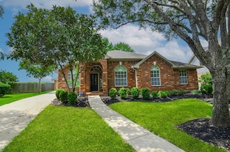 1430 Sunclair Park Ln, Sugar Land, TX 77479