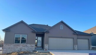 21101 Meredith Ave, Elkhorn, NE 68022