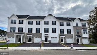 2102 Angelina Ln, Somers Point, NJ 08244