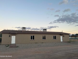 3204 E Almartin St, Tucson, AZ 85716