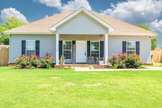 202 W Washington Dr, Muscle Shoals, AL 35661