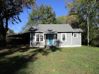 126 NW Beck St, de Kalb, TX 75559