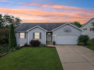 501 Glacier Trail, Mount Horeb, WI 53572