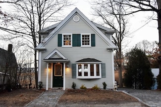 19 Colonial Rd, North Weymouth, MA 02191