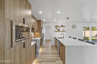 1890 E Palmcroft Dr, Tempe, AZ 85282