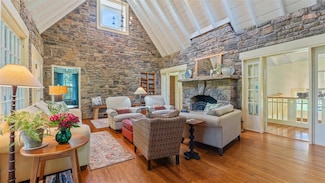 21701 Mount Gaylor Point, Winslow, AR 72959
