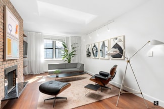 250 W 15th St Unit 6-H, New York, NY 10011