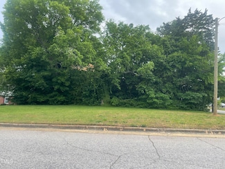 1401 Carnage Dr, Raleigh, NC 27610