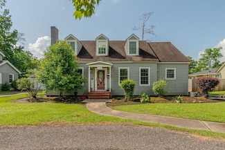2635 Gladys St, Beaumont, TX 77702