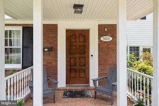 5600 11th St N, Arlington, VA 22205
