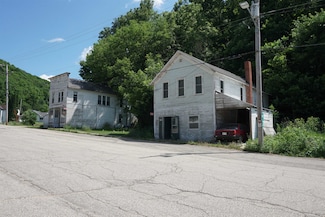 13183 Main St, Glen Haven, WI 53810