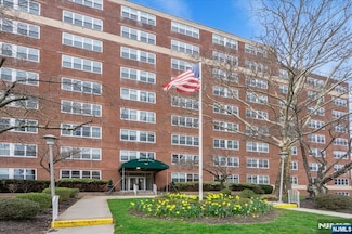 926 Bloomfield Ave Unit 5L, Glen Ridge, NJ 07028