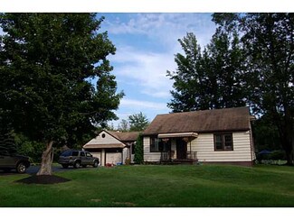 6415 Lake Shore Rd, Lake View, NY 14085