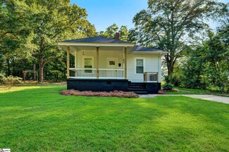 610 Swygert St, Laurens, SC 29360