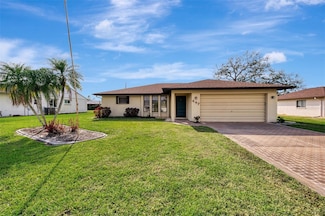 447 Pineview Dr, Venice, FL 34293